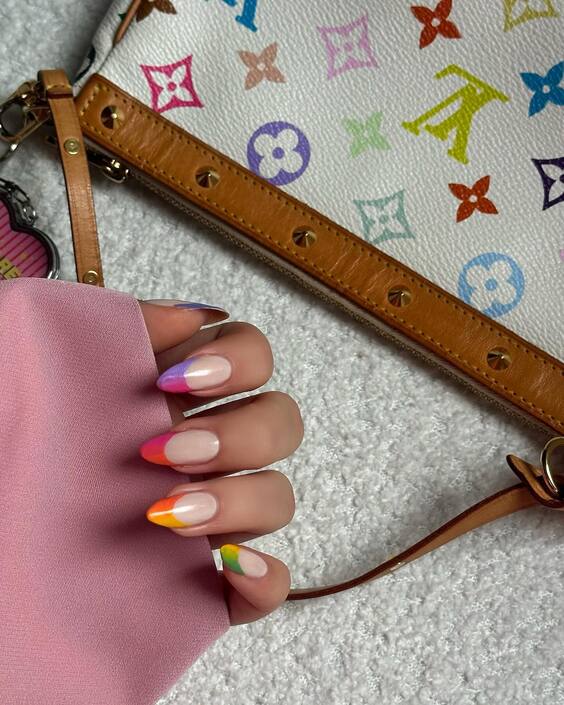 May Nails Colors 2024: Vibrant Gel & Matte Trends for Spring