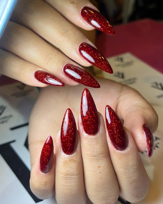 May Nails Colors 2024: Vibrant Gel & Matte Trends for Spring